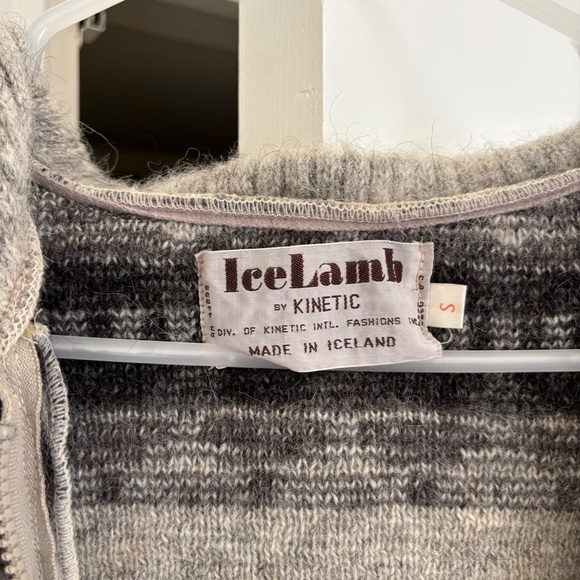 Icelandic wool sweater - Picture 4 of 5